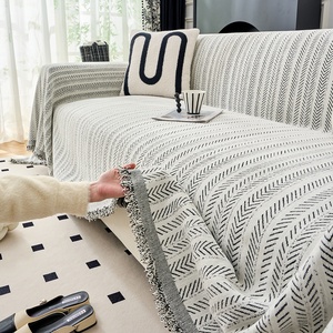 غطاء أريكة عصري من الشينيل قابل للتخصيص بنمط V وشراشيب، متوفر بتصميم OEM/ODM - Product Image 2