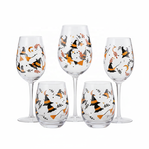 Ensemble de verrerie à motif de chauve-souris et de chapeau de sorcière d'Halloween, décalcomanie, verres à vin highball, gobelets, fête à thème, bar, hôtel, événements, vaisselle personnalisée - Product Image 1