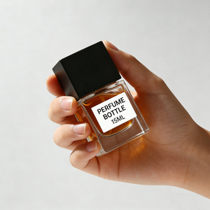 Fabrieksgroothandel Aanpasbare 15ml Transparante <span class=keywords><strong>Mini</strong></span> Draagbare Vierkante Spuitfles met Pomp, Aangepaste Verpakking Glazen Fles - Product Image 1