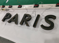 Lettres en métal rétroéclairées personnalisées YIJIAO, lettres en acier inoxydable avec éclairage halo pour les devantures de magasins et les centres commerciaux