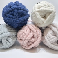 Chunky Chenille Yarn High Tenacity Dyed 100% Polyester 1/0.14NM Strong Carton