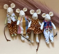Boneka Tikus Kain Katun Buatan Tangan Boneka Tikus Kerajinan Tikus Mainan Lembut Hadiah untuk Anak Perempuan dengan Gaun dan Pakaian