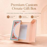 Caja de Regalo Islámica Personalizada con Iluminación, Diseño Floral Tazhib, Borde Griego Teal, Estilo Libro, Magnética, para Perfumes y Joyería