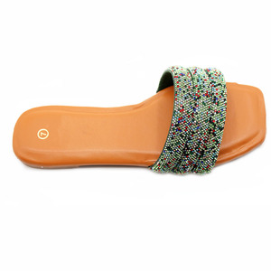 Sandales et pantoufles pour femmes de haute qualité, tendance, été, nouveau design, décontractées, à enfiler, à semelle souple, pour l'extérieur, colorées, avec strass - Product Image 4