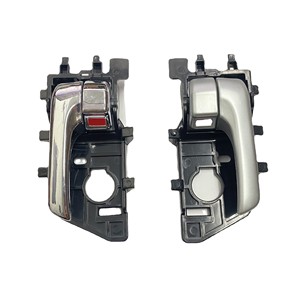 มือจับประตูภายในรถยนต์ Kia Forte ชุบเงิน รุ่น 82613-1x000 82623-1x000 อะไหล่สำหรับซ่อม - Product Image 1