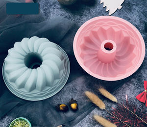 <span class=keywords><strong>Moule</strong></span> à pain rond 3D en silicone sans BPA, antiadhésif, réutilisable, <span class=keywords><strong>moule</strong></span> à spirale pour gâteau <span class=keywords><strong>avec</strong></span> <span class=keywords><strong>trou</strong></span> <span class=keywords><strong>au</strong></span> centre - Product Image 4