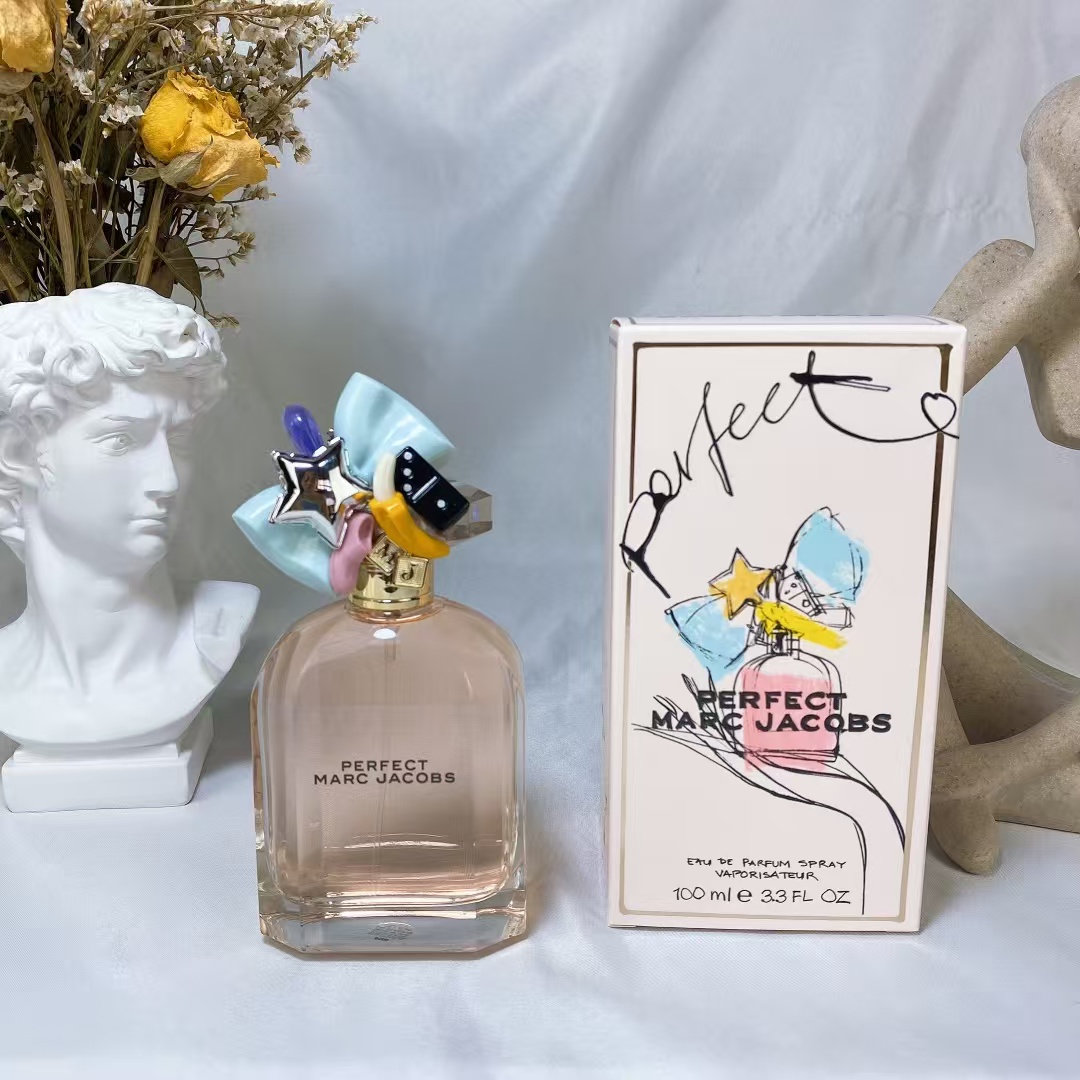 Marc Jacobs Perfume Daisy Dream Eau So Fresh for Women