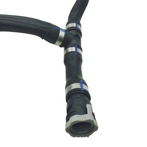 Manguera de Agua del Calefactor CV61-18K579-FD CV6118K579FD CV6Z18472AB CV6Z-18472-AB KH872 CV6Z18472F CV6Z18472S para Ford Kuga <span class=keywords><strong>Escape</strong></span> 1.6L - Product Image 4