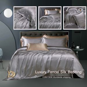Set Biancheria da Letto in <span class=keywords><strong>Seta</strong></span> Jacquard 4 Pezzi: Copripiumino, Lenzuolo e 2 Federe - Morbido e Traspirante, Blu Argento, Queen/King - Produzione di Fabbrica - Product Image 2