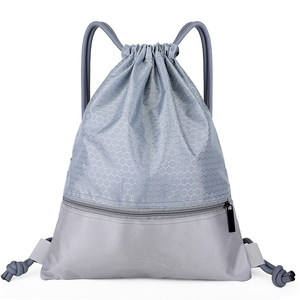 לוגו מותג מותאם אישית תיק גב שרוך פוליאסטר רגיל ידידותי לסביבה עמיד למים ניילון תיק מתנה תיק ספורט לגברים - Product Image 2