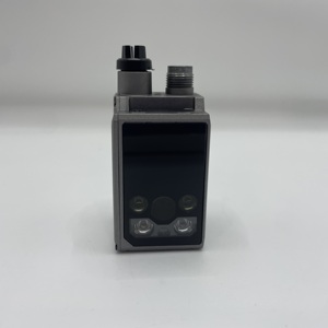 Lector de Códigos de Barras Inteligente KEYENCE Serie SR-X con Protección IP65/IP67 a Prueba de Polvo y Agua, Salida Ethernet/Seríal, Garantía de Un Año - Product Image 3