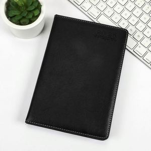 Agenda 2025 Personalizable con Impresión, Formato A5, Planificador Diario de 365 Días, Tapa de Cuero, 80 Hojas, Inglés y Español, Ideal para Regalo - Product Image 3