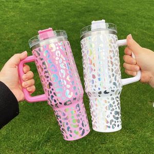 En stock : Gobelet isotherme léopard en acier inoxydable de 40 oz avec poignée, grande capacité, tasses à café à double paroi, imprimé léopard holographique - Product Image 2