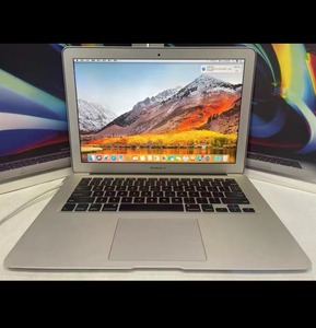 Apple MacBook Air - 13.3 inch - Core i5 - 8 GB Ram - 256 GB SSD - English, Silver
