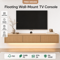 Console murale flottante personnalisée pour téléviseur, en chêne clair, avec porte cannelée et éclairage LED sous l'armoire, fabricant OEM de meubles Japandi