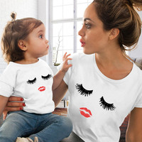 Wimpers Rode Lippen Print Vrouwen En Kinderen T-shirt Grappig Familie Bijpassende Kleding Zomer Moeder En Dochter Kleding Casual T-shirt