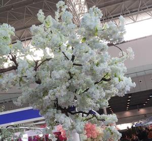 Vente en gros <span class=keywords><strong>de</strong></span> fleurs <span class=keywords><strong>de</strong></span> <span class=keywords><strong>cerisier</strong></span> artificielles blanches pour mariage, Noël, remise <span class=keywords><strong>de</strong></span> diplômes, Halloween, fête des mères et décorations <span class=keywords><strong>de</strong></span> Pâques - Product Image 6