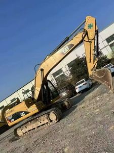 Excavadora Hidráulica Usada CAT 320D en Venta, 20 Toneladas, de Segunda Mano, con Rendimiento Estable y Bajo Consumo de Combustible - Product Image 2