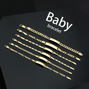 Bracelet en laiton plaqué or 14 carats pour <span class=keywords><strong>bébé</strong></span>, chaîne Figaro, personnalisable avec numéro, nom ou initiales, cadeau d'anniversaire, vente en gros de bijoux tendance CM - Product Image 1