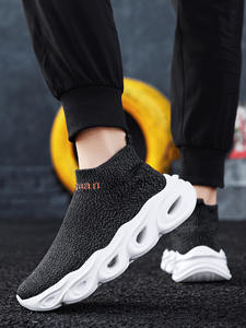 Chaussures mi-hautes pour hommes, épaisses et respirantes, pour l'automne et l'hiver, nouvelles chaussures de sport légères à semelle épaisse - Product Image 6