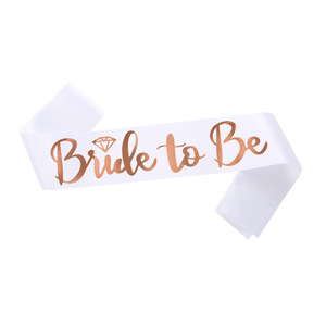 Set di Fascette <span class=keywords><strong>Team</strong></span> <span class=keywords><strong>Bride</strong></span> Bianche, Fascetta <span class=keywords><strong>Bride</strong></span> to Be e Fascette <span class=keywords><strong>Team</strong></span> <span class=keywords><strong>Bride</strong></span>, Accessori per Addio al Nubilato con Design Oro Rosa Lucido - Product Image 3