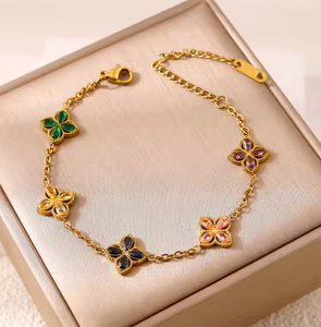 Venta al por mayor <span class=keywords><strong>de</strong></span> joyería <span class=keywords><strong>de</strong></span> lujo <span class=keywords><strong>de</strong></span> acero inoxidable con flores coloridas, chapado en oro <span class=keywords><strong>de</strong></span> 18 quilates, circonita, trébol <span class=keywords><strong>de</strong></span> cuatro <span class=keywords><strong>hojas</strong></span>, amuleto para mujer - Product Image 5