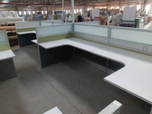 Escritorio Ejecutivo Moderno, Estación de Trabajo Modular con Marco de Aluminio, Diseño Duradero para Edificios de Oficinas y Hospitales - Product Image 2