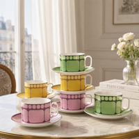 Service à thé rétro couleur macaron avec soucoupe assortie, design floral créatif, tasse et soucoupe à expresso dans un coffret cadeau vert pour la maison