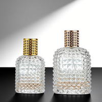 Flacon de parfum portable 50 ml en verre, parfum ananas, avec pompe pulvérisatrice, bouchon doré sérigraphié, diffuseur à bâtonnets, cosmétique