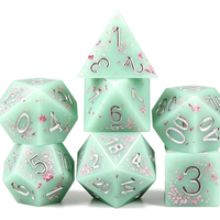 Jeu de dés en résine personnalisé par le fabricant, 7 pièces, dés polyédriques scintillants, dés pour Dungeons and Dragons