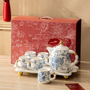 Caja de regalo con logotipo personalizado, juego de té de 7 piezas de porcelana de rosa azul, tetera floral británica con tazas de té, juego de fiesta de té para mujer con bandeja - Product Image 3