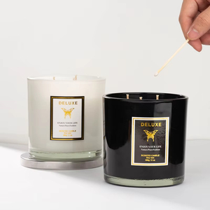 Vela Aromática de Cera de Soya con 3 Mechas en Frasco de Vidrio Blanco y Negro Personalizada al por Mayor de Fábrica AIKUN para Decoración del Hogar, Restaurantes y Festivales - Product Image 4