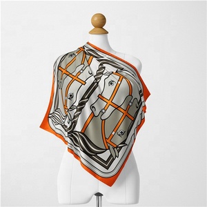 أحدث صيحات الموضة لعام 2023 للسيدات, أحدث صيحات الموضة لعام ، مصنوعة من الحرير المضلع برقبة على شكل حصان ، باندانا حريرية من قماش التويل - Product Image 5