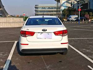 Voiture d'<span class=keywords><strong>occasion</strong></span> 2015 <span class=keywords><strong>Kia</strong></span> K2 berline 1.4L TOP Transmission automatique - Product Image 4