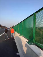 Fabricant de mailles de protection anti-éblouissement personnalisées pour les ponts surélevés à grande vitesse Isolation de trous diamantés en métal