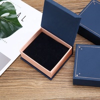 Boîte à collier artisanale |   Petite boîte cadeau magnétique |   Assistance de qualité