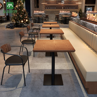Ensemble de sièges de restaurant commercial moderne avec tables et chaises en bois massif pour café, bistrot, fast-food