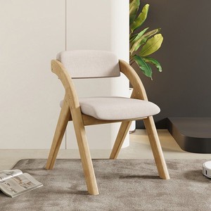 Fauteuil pliant en bois massif de caoutchouc avec cadre épais et pieds en Y, assise rembourrée beige, gain de <span class=keywords><strong>place</strong></span>, vente en gros, faible MOQ, personnalisation OEM - Product Image 1