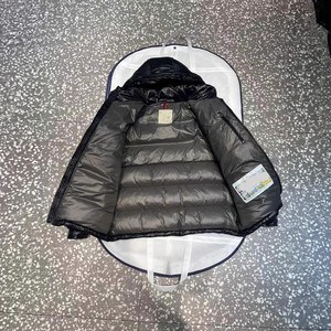 Cappotto <span class=keywords><strong>Trench</strong></span> di Alta Qualità per <span class=keywords><strong>Uomo</strong></span> e Donna con Cappuccio, Ampio e Imbottito per Tenere al Caldo, Lunghezza Regolare - Product Image 2