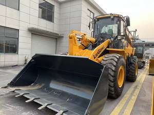 Utilisé pour CLG856 Mini chargeuse sur pneus 5 tonnes faible heures de travail Bon état Système entièrement hydraulique 25kw Moteur/moteur - Product Image 3