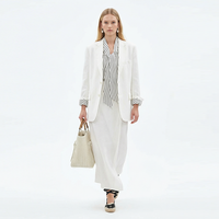 Blazer élégant en lin blanc à rayures fines, double boutonnage, boutons dorés, revers crantés, sur mesure pour femme, idéal pour le bureau