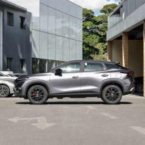 Auto Usado de Alto Rendimiento Chery Tiggo 5X FWD Gasolina Automático 2024 Sedán Compacto Más Vendido Volante a la Izquierda Interior Oscuro - Product Image 3