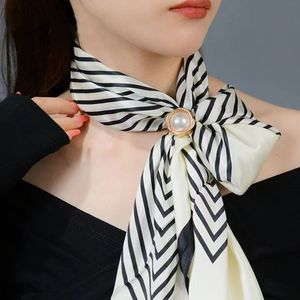 Fashionable Oversized Buckle For Coat <b>Belt</b> Scarf Shawl White <b>Red</b> Adjustable Collar Size Four Seasons Unisex - Product Image 3