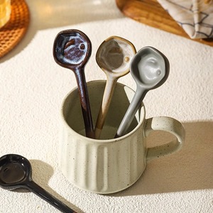 <span class=keywords><strong>Cuillère</strong></span> <span class=keywords><strong>à</strong></span> <span class=keywords><strong>café</strong></span> japonaise <span class=keywords><strong>en</strong></span> faïence grossière, <span class=keywords><strong>petite</strong></span> <span class=keywords><strong>cuillère</strong></span> <span class=keywords><strong>en</strong></span> céramique rétro, <span class=keywords><strong>cuillère</strong></span> <span class=keywords><strong>à</strong></span> soupe de cuisine domestique <span class=keywords><strong>à</strong></span> long manche - Product Image 4