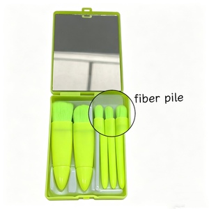 Ensemble de 5 mini-pinceaux de maquillage avec miroir, étui compact idéal pour les voyages, poils en fibres douces, logo personnalisé, vente en gros d'usine - Product Image 4