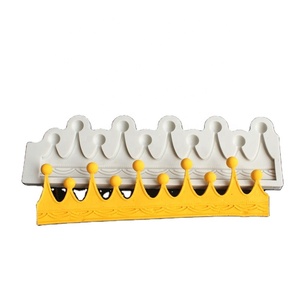 Molde de Fondant em Forma de Coroa Circular 3D, Silicone Branco, Ferramenta de Decoração para Bolos, 22.5x6.3cm, Moldes de Pasta de Açúcar - Product Image 2