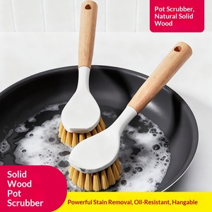Cepillo de cocina con mango de madera y cerdas naturales para fregar platos, con orificio para colgar, para limpiar sartenes y fregaderos. - Product Image 2