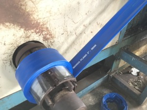 Tuyau flexible en plastique léger de décharge de l'eau de LayFlat d'irrigation tuyau de PVC de 4 barres - Product Image 4