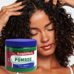 Pommade coiffante biologique à la bergamote pour cheveux bouclés, crépus, frisés, naturels, à l'huile d'olive et de ricin, protection thermique, hypoallergénique, végane - Product Image 6