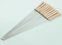 Nouveaux grands brochettes plates en acier inoxydable pour barbecue au charbon de bois avec manche en bois pour mouton et cuisse d'agneau, pour camping en extérieur, emballées dans un sac